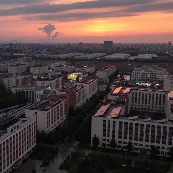 Шицзячжуанский научно-технический информационный профессиональный колледж, фото 3