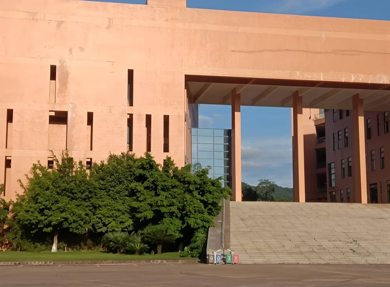 Хэюаньский профессионально-технический колледж, фото 3