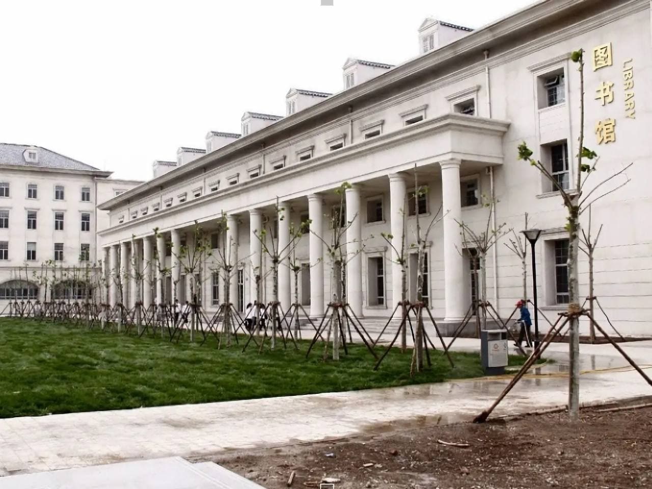 Кампус Тяньцзиньский профессиональный колледж «Хайюнь»