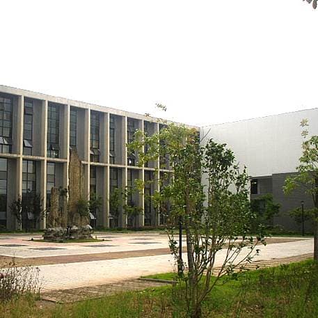 Кампус Хуаншаньский профессионально-технический колледж
