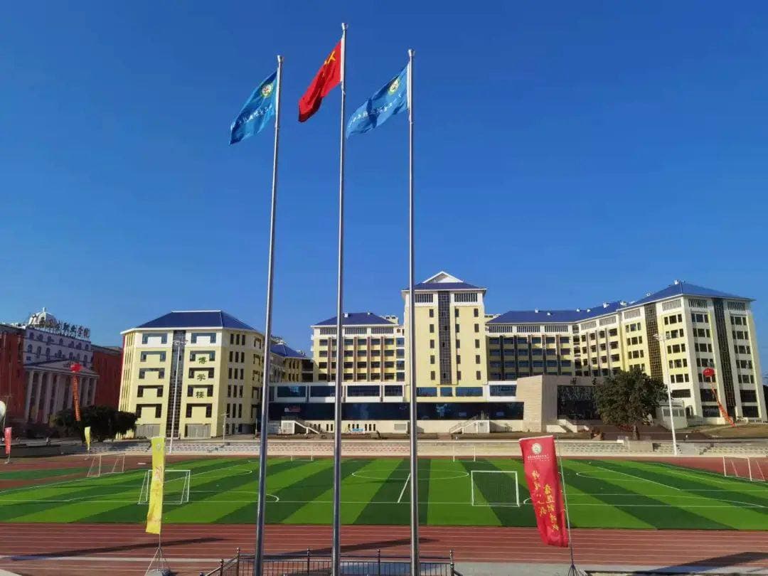 Гуансийский медицинский профессионально-технический колледж, фото 3