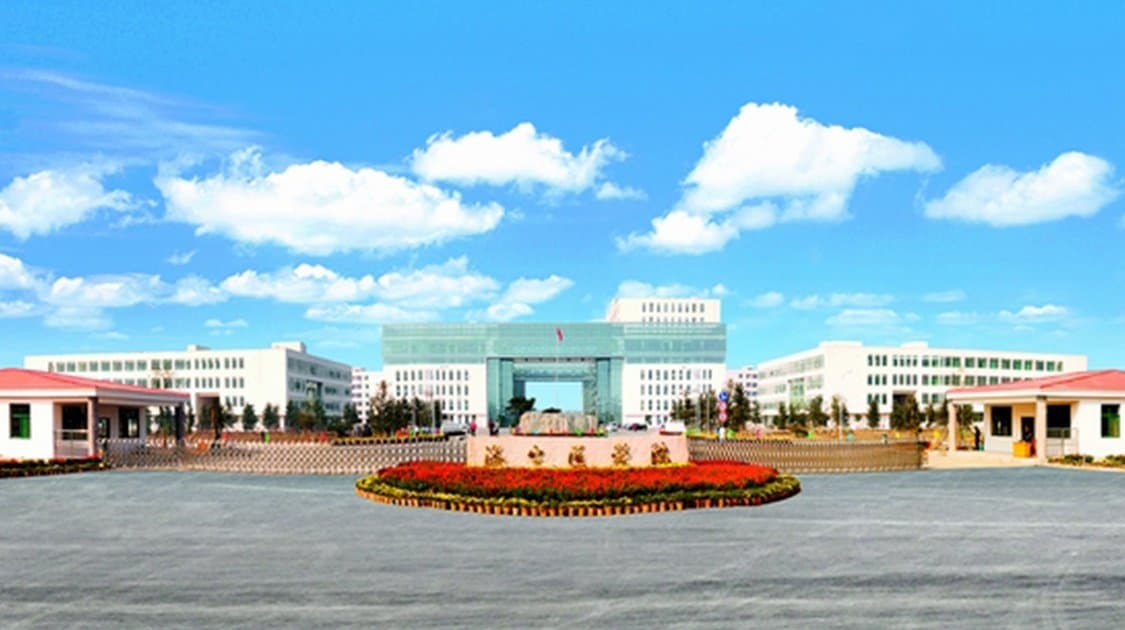 Кампус Цзининский медицинский институт