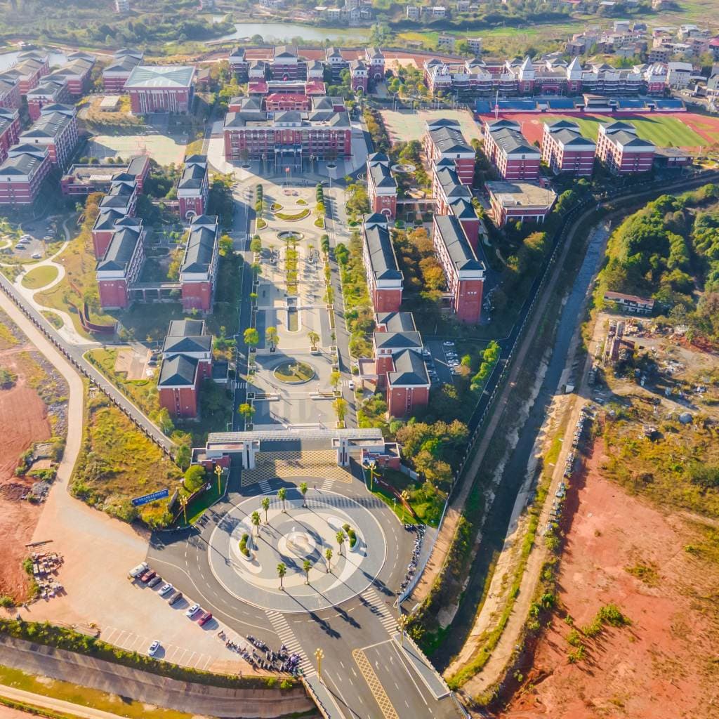 Хэнянский научно-инженерный профессиональный колледж, фото 4