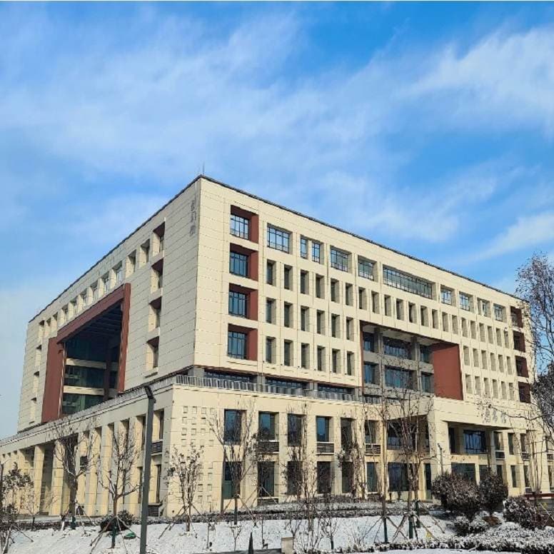 Цзининский автомобильный инженерный профессиональный колледж, фото 3