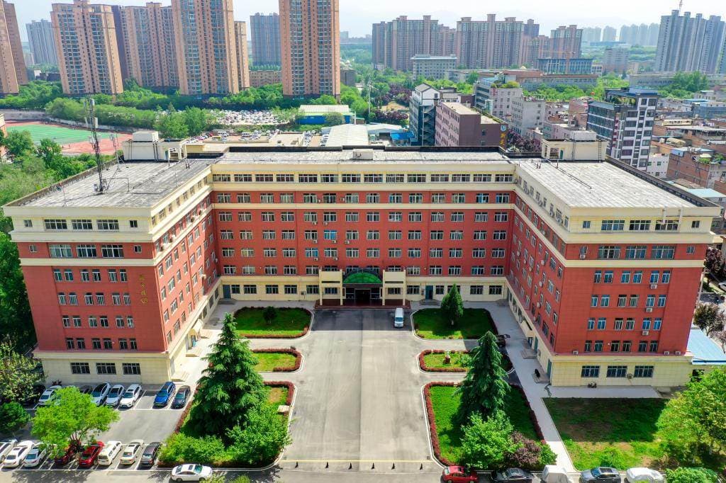 Колледж «Сианьчуансинь» (Яньаньский университет), фото 3
