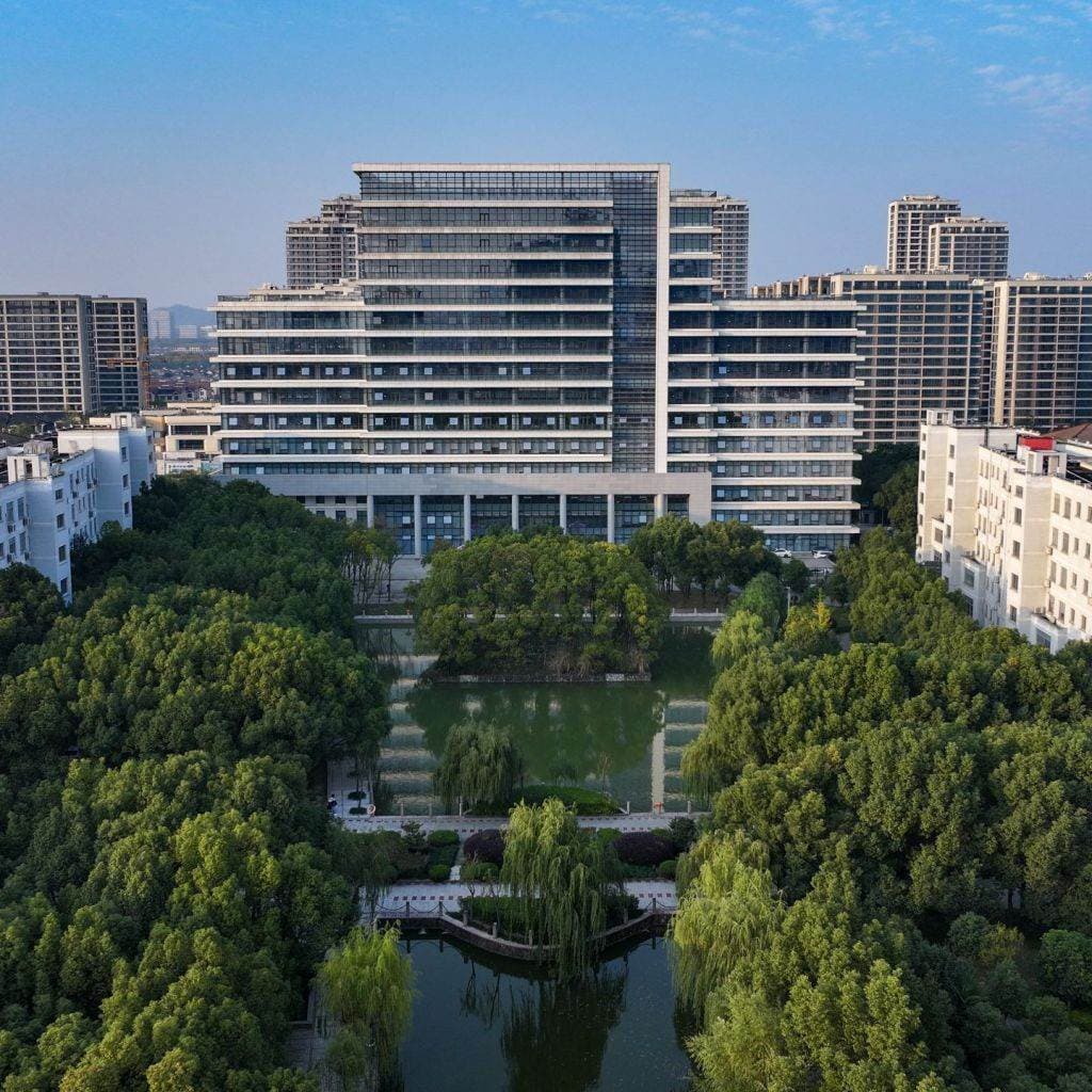 Кампус Чжэцзянский профессионально-технический колледж «Юйсян»