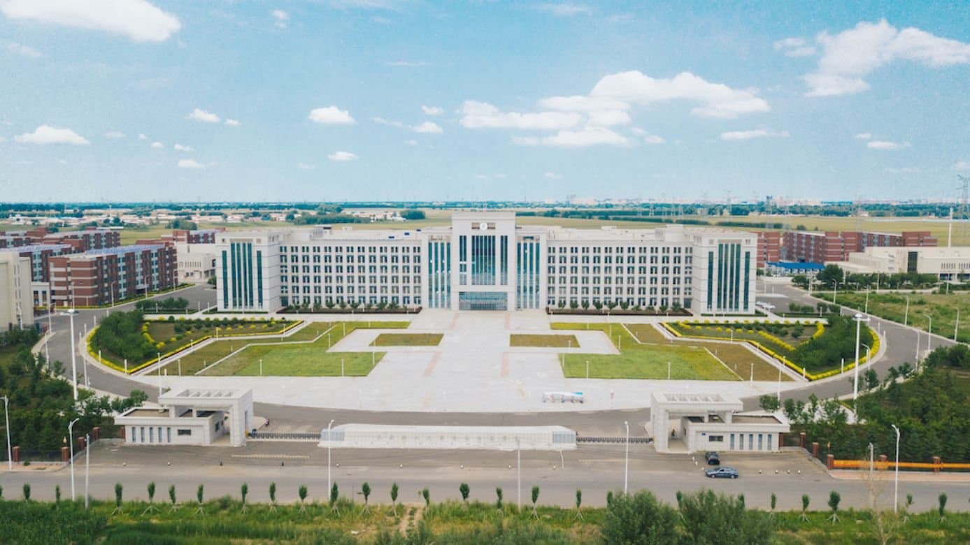 Чанчуньский электронный институт науки и технологий, фото 3