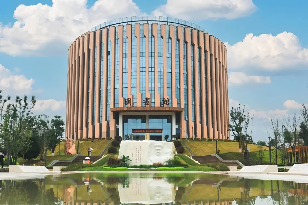 Лучжоуский профессионально-технический колледж, фото 3