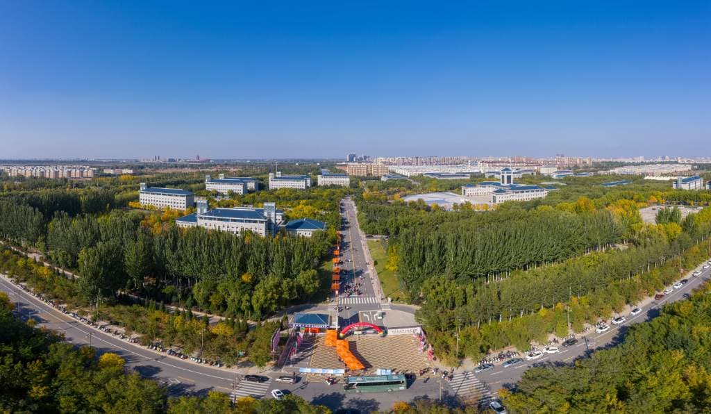 Кампус Нинсяский национальный профессионально-технический колледж
